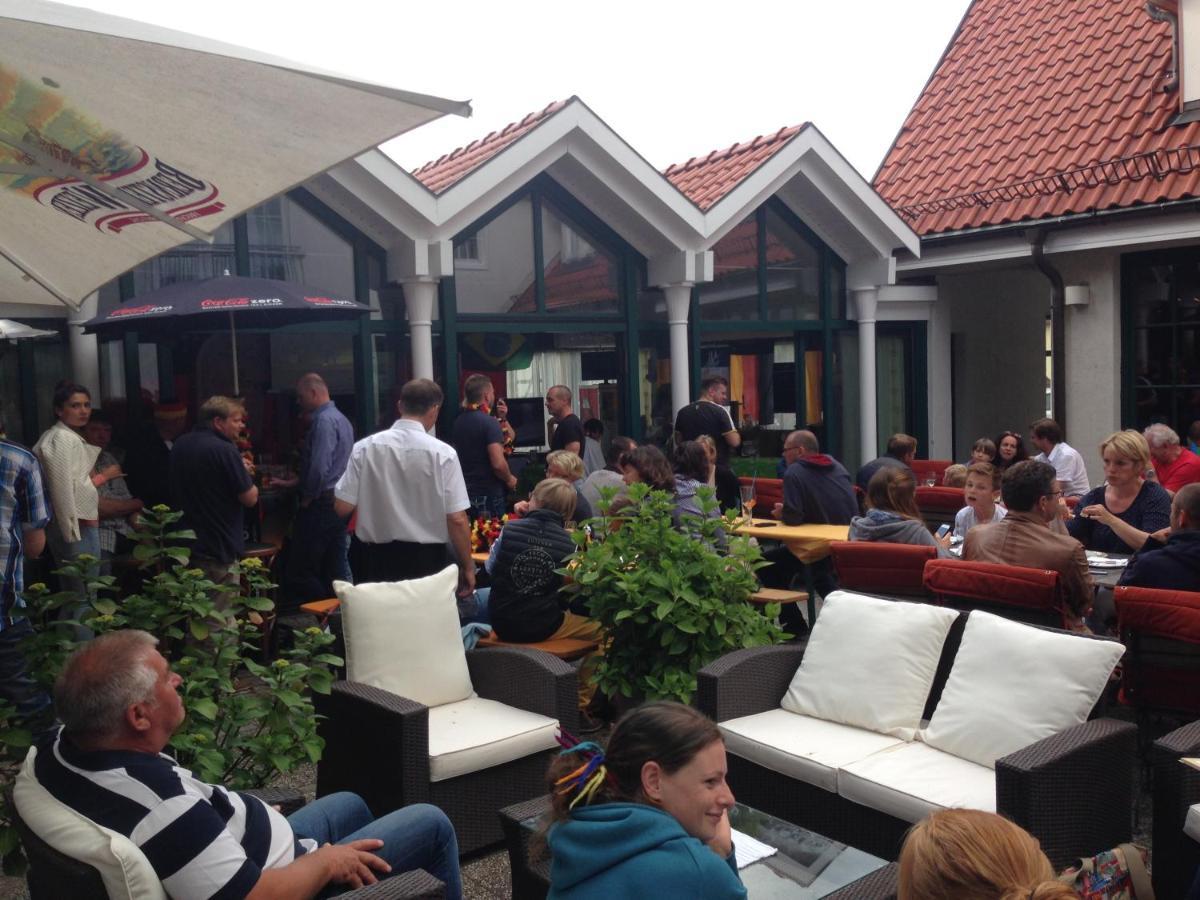 Romantik Hotel Kaufmannshof Bergen Auf Rugen Exterior foto